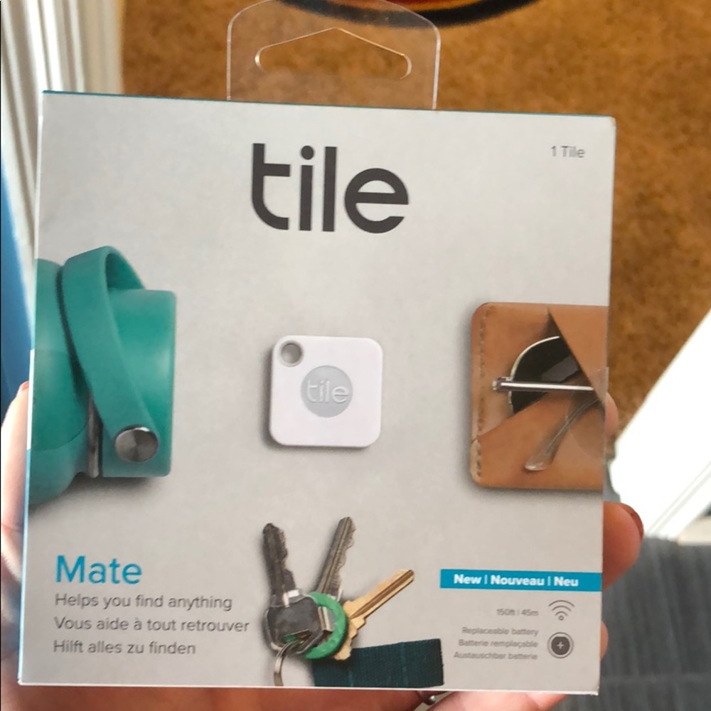 Brand new Tile Mate